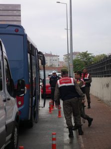 KAYSERİ'DE 67 SANIKLI FETÖ DURUŞMASI BAŞLADI POLİS EKİPLERİ ADLİYE ÇEVRESİNDE GÜVENLİK ÖNLEMİ ALDI